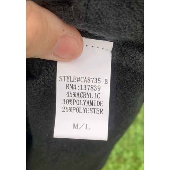 NWT Rylee Anns M/L short sleeve super soft black knit dress with middle cutout - Picture 10 of 12